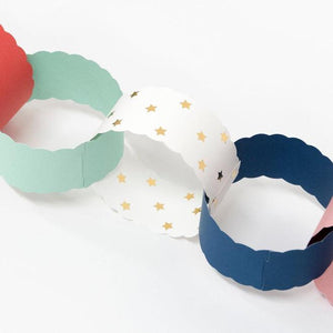 Scalloped Christmas Paper Chains