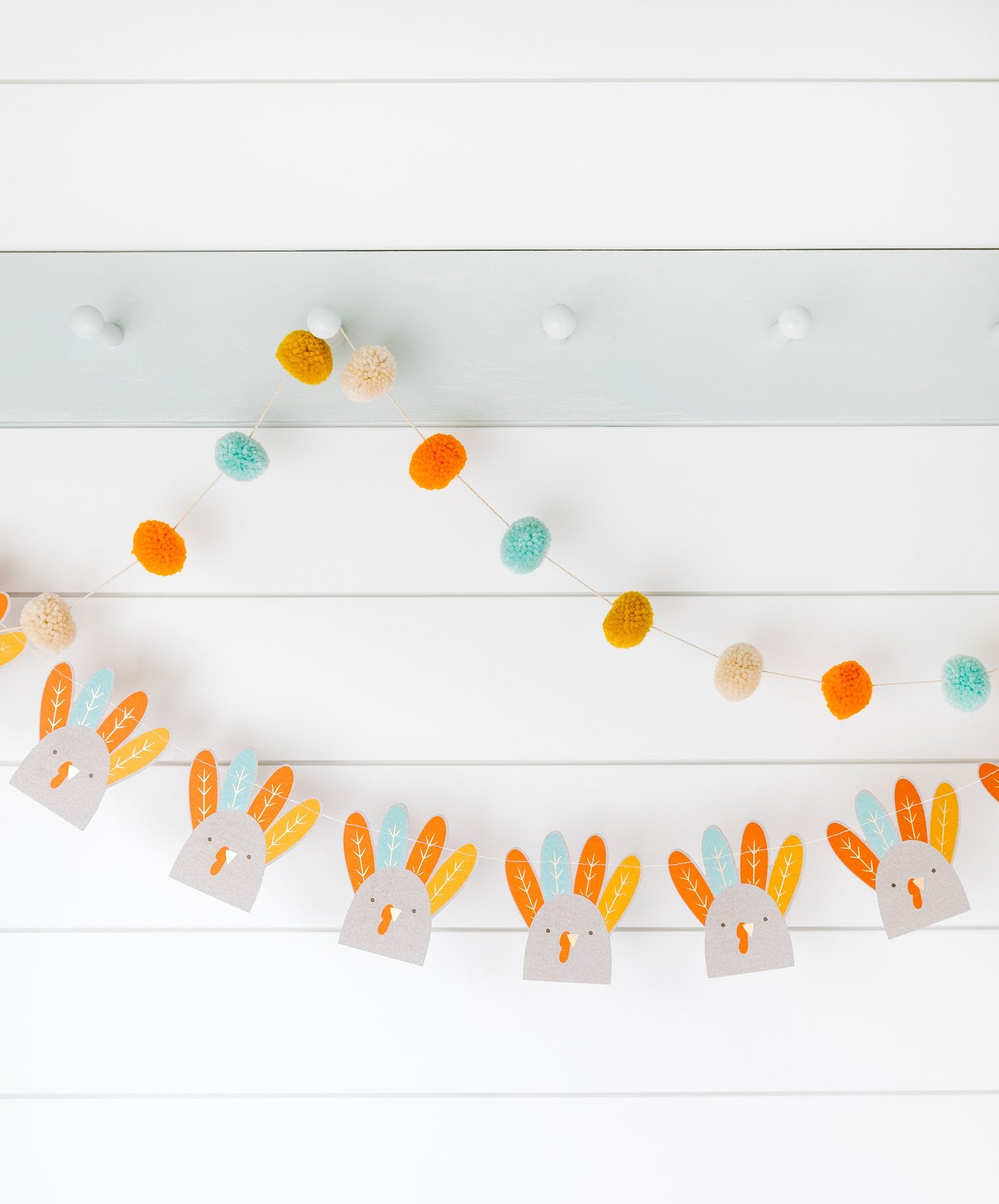 Turkey & Pom Poms Banner Set