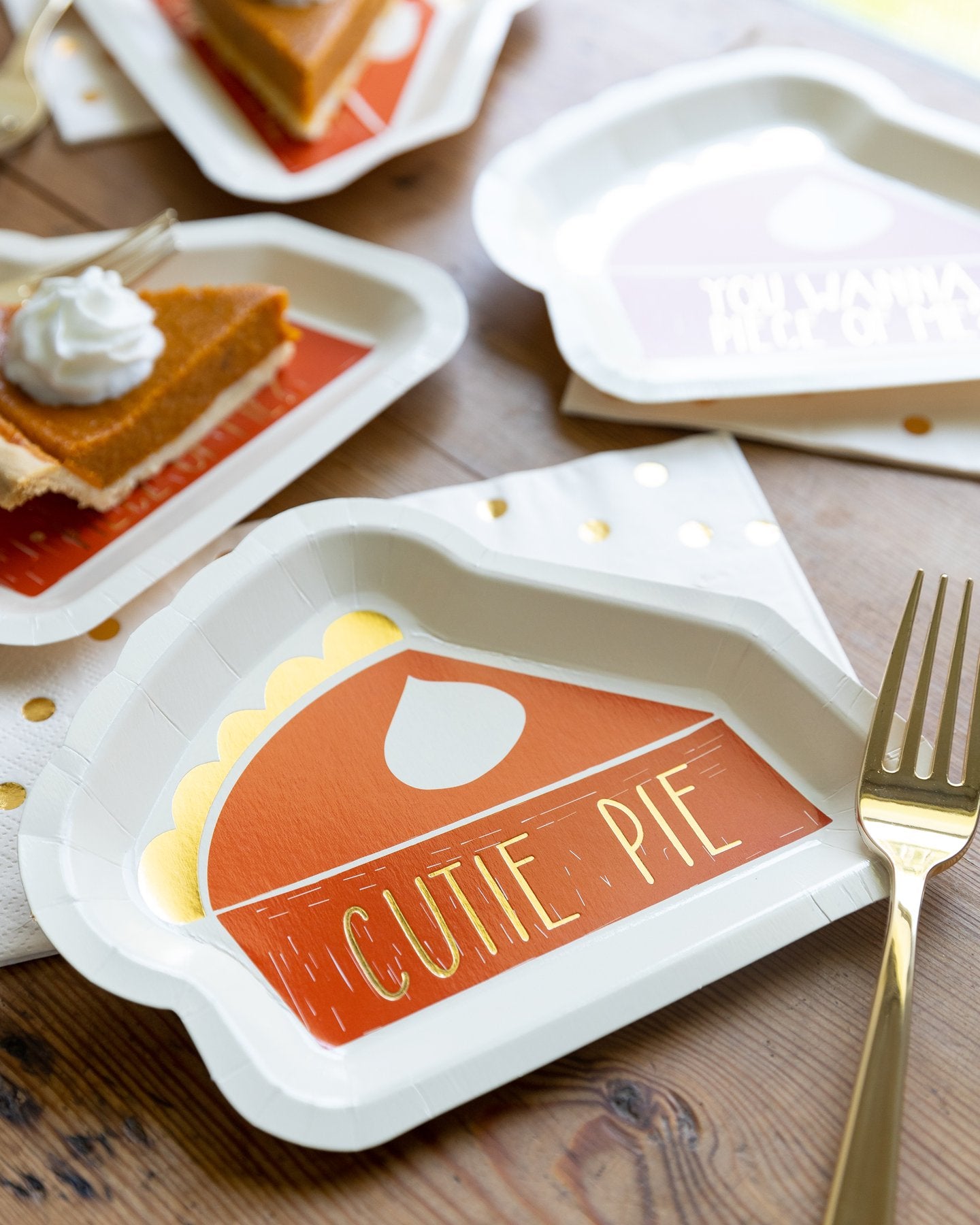 Pie Shaped 7" Plate Set